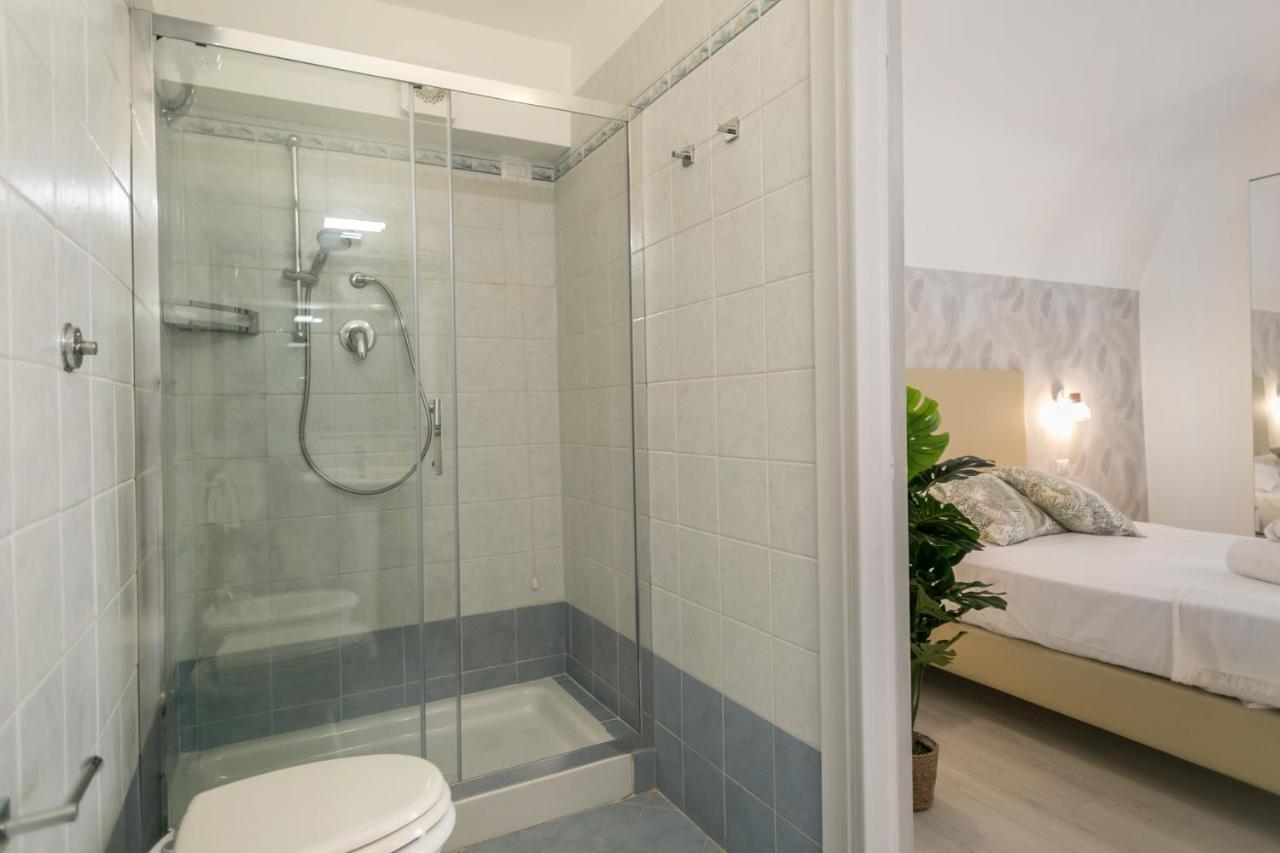 White Candia Bed & Breakfast Roma